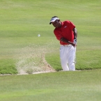 tony lascuna fires bunker in hole 9