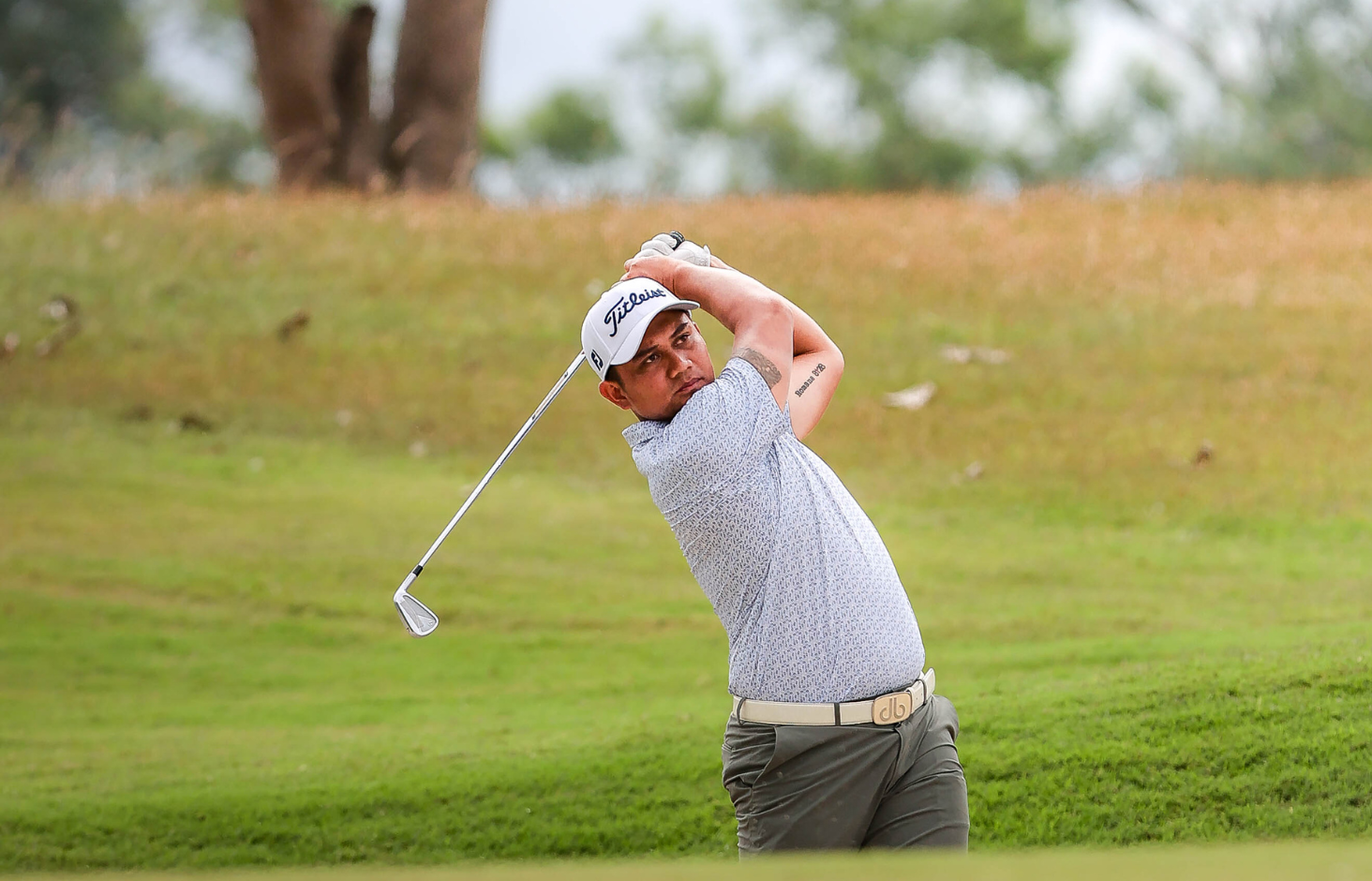 Mondilla overcomes adversity, grabs 2-shot lead despite 73 Mondilla overcomes adversity, grabs 2-shot lead despite 73