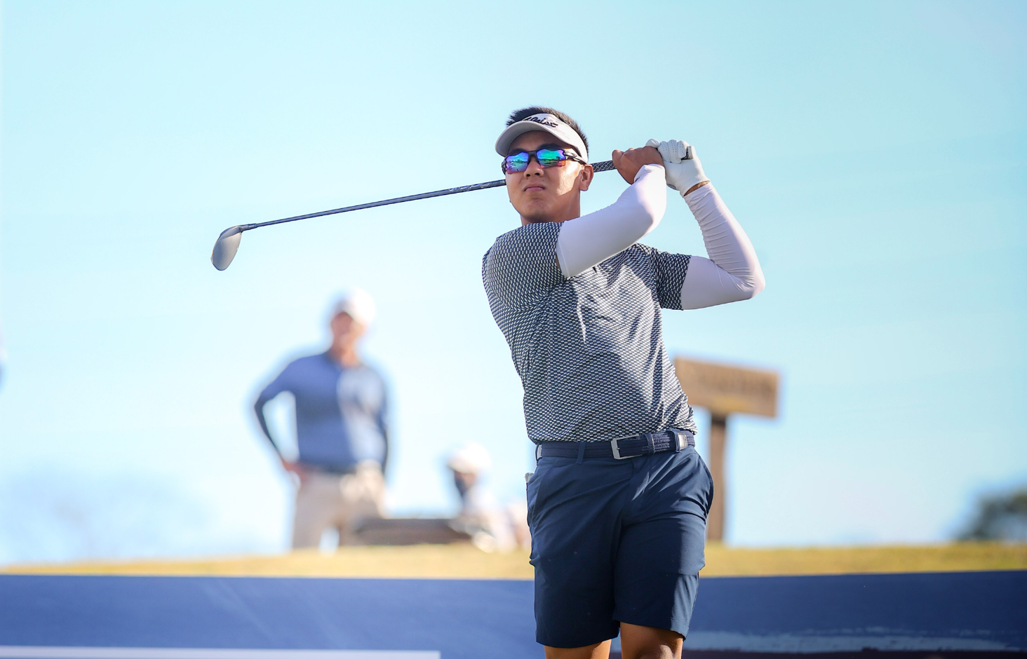 Yabut, Song seize PGT Q-School lead with 67s