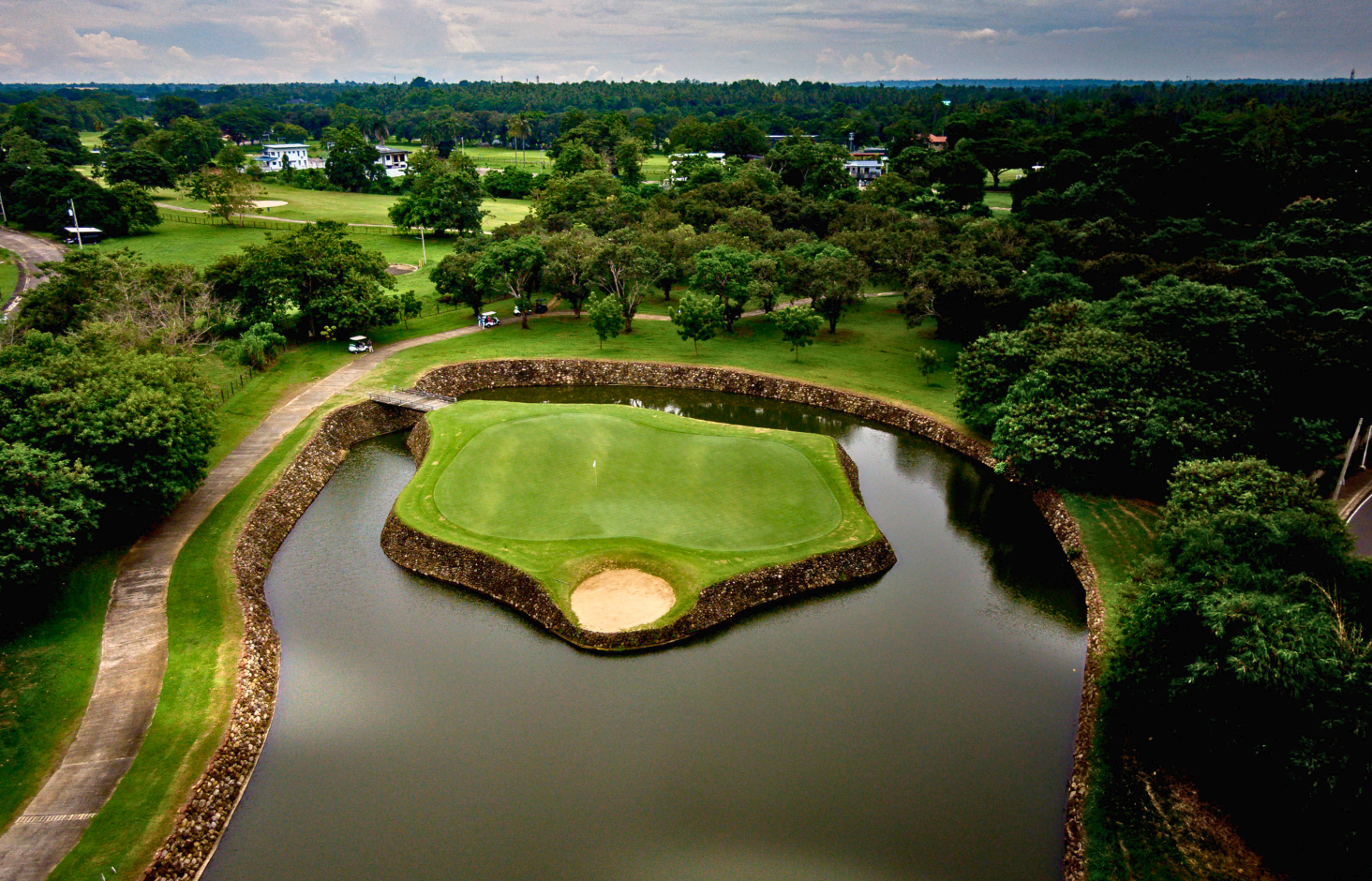 South Pacific Golf &amp; Country Club