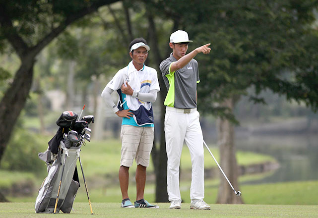 With pro Elmer Saban on his bag, Micah Shin is heading to the right direction.